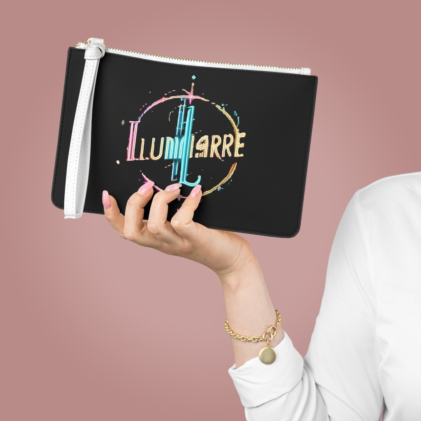 Illumiarre Wristlet